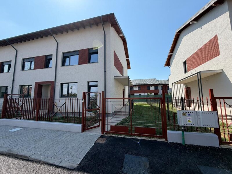 Mogosoaia, casa la cheie, toate utilitatile.