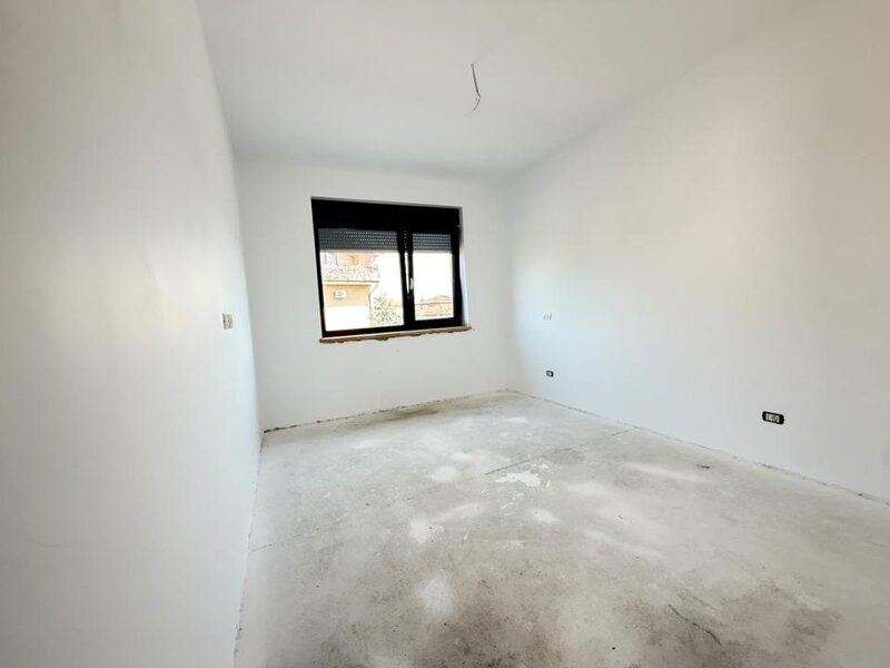 Mogosoaia, casa la cheie, toate utilitatile.