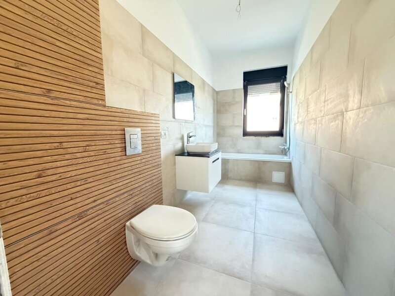Mogosoaia, casa la cheie, toate utilitatile.